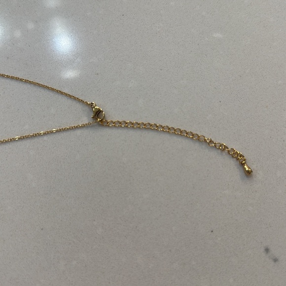 💛Miss to Mrs Diamond Shape Necklace - Picture 3 of 3